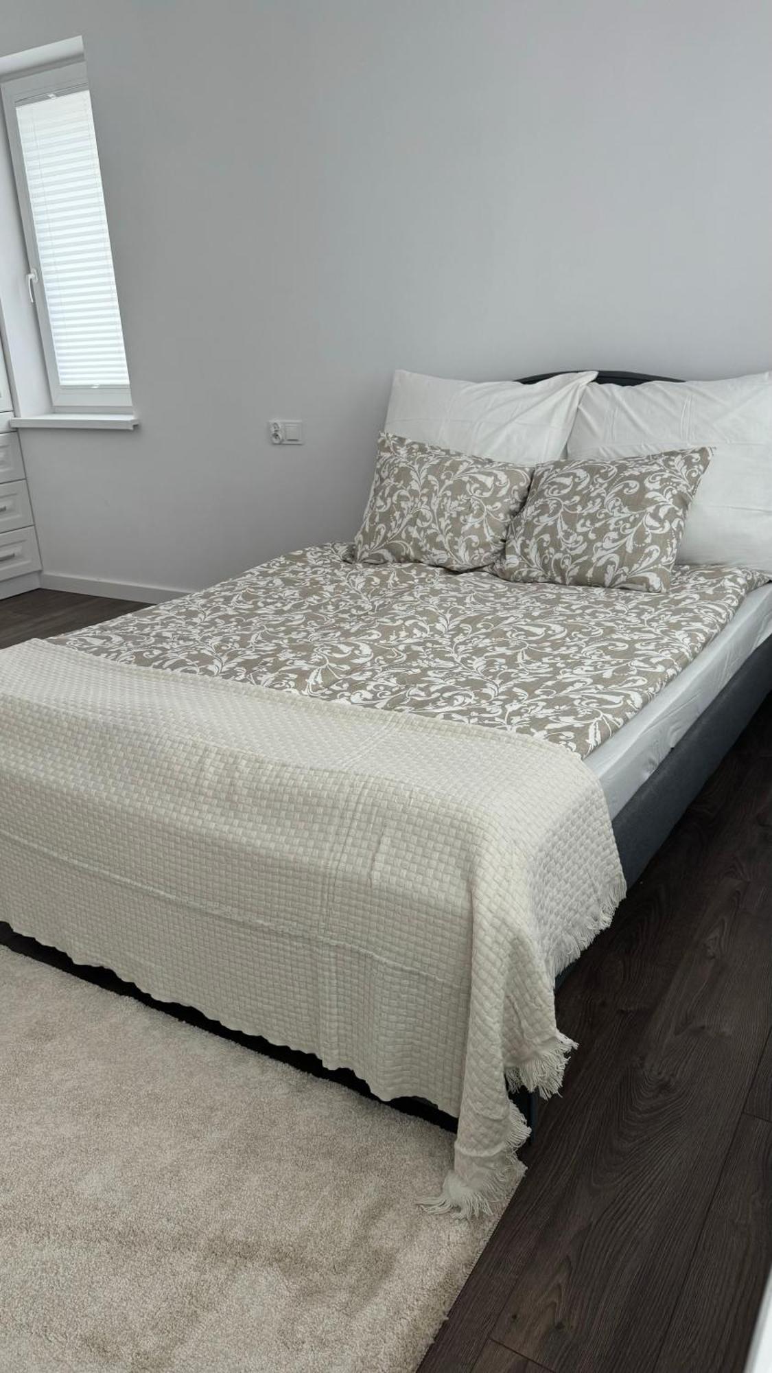 Apartament Grojec Exteriér fotografie